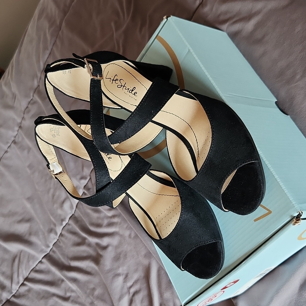 Life Stride Heels